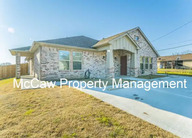 Property at 709 W Madison St Unit A, Ennis, TX, 75119, 2 beds, 1 bath, [object Object]