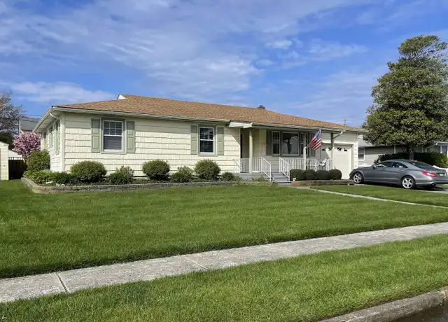Property at 208 20th St S, Brigantine, NJ, 08203, 3 beds, 2 baths, [object Object]