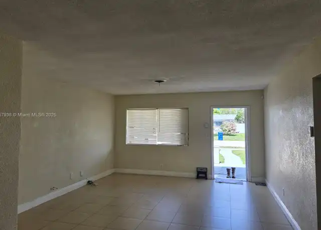 Property at 4190 NW 45th St Unit 1, Lauderdale Lakes, FL, 33319, 2 beds, 2 baths, [object Object]