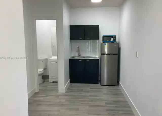 Property at 10325 SW 115th Ct Unit 2, Miami, FL, 33176, 1 bed, 1 bath, [object Object]