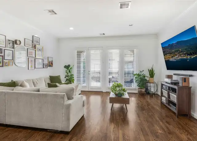 Property at 8817 Lakeshore Bend Dr, Houston, TX, 77080, 3 beds, 3.5 baths, [object Object]