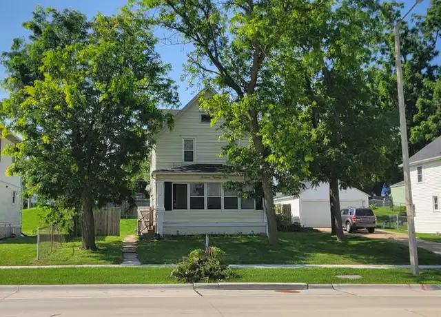 Property at 1625 12th Ave SE, Cedar Rapids, IA, 52401, 2 beds, 1 bath, [object Object]