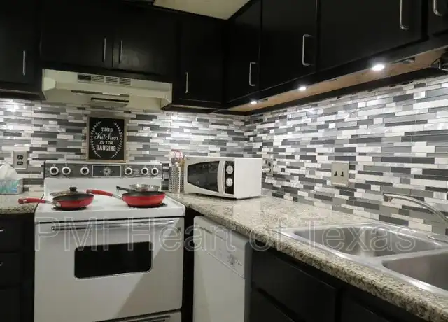 Property at 3000 Guadalupe St #201, Austin, TX, 78705, 1 bed, 1 bath, [object Object]