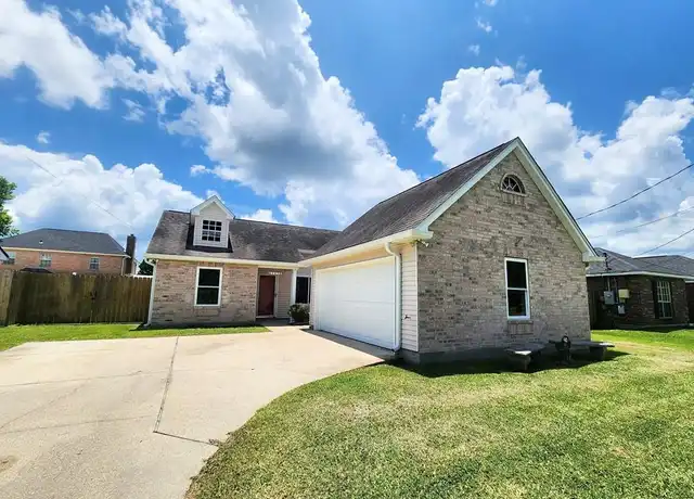 Property at 503 E 3rd St, Belle Chasse, LA, 70037, 3 beds, 2 baths, [object Object]