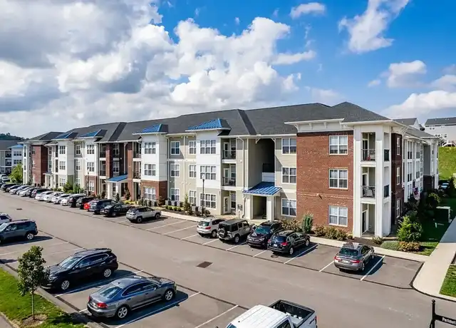 Property at The Flats at Summit Station - 3001 Perimeter Blvd, South Park, PA, 15129, 2 beds, 2 baths, [object Object]