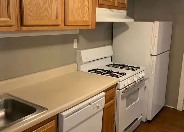 Property at 372 S Bouquet St Apt A, Pittsburgh, PA, 15213, 4 beds, 2 baths, [object Object]