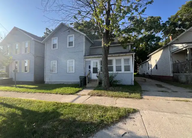 Property at 1083 Michigan Ave, Muskegon, MI, 49441, 2 beds, 1 bath, [object Object]