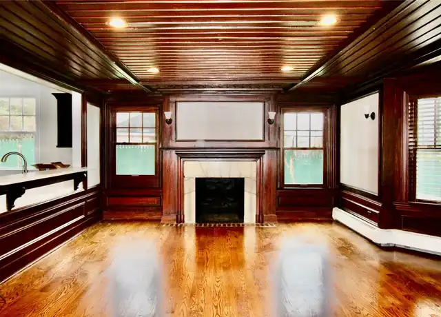 Property at 158 Woodbine Ave Unit 2, Northport, NY, 11768, 1 bed, 1 bath, [object Object]