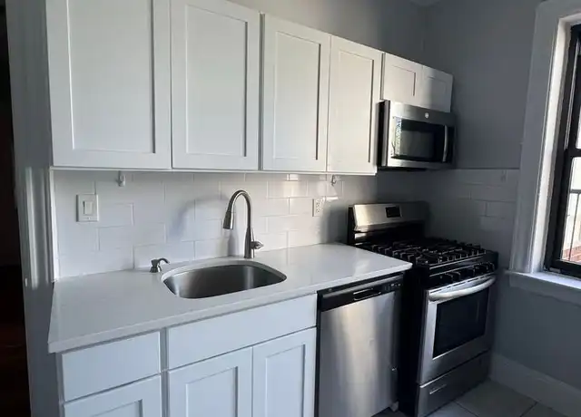 Property at 1 Murray Hill Ter Unit B1, Bergenfield, NJ, 07621, 1 bed, 1 bath, [object Object]
