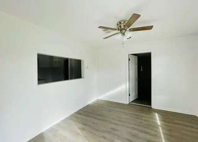 Property at 1215 Richard Dr, East Saint Louis, IL, 62206, 3 beds, 1 bath, [object Object]