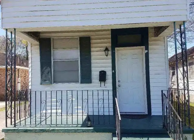 Property at 1411 Madison St, Gretna, LA, 70053, 2 beds, 1 bath, [object Object]