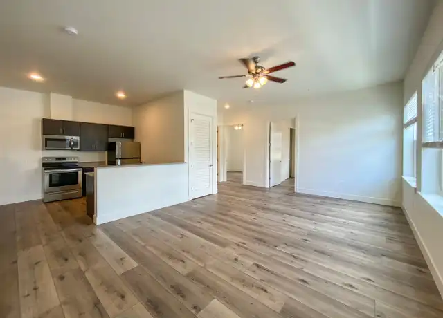 Property at 1660 D St Unit 220, Vancouver, WA, 98663, 3 beds, 2 baths, [object Object]
