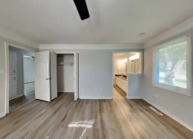 Property at 1407 SE 7th Ct, Lees Summit, MO, 64063, 3 beds, 2 baths, [object Object]