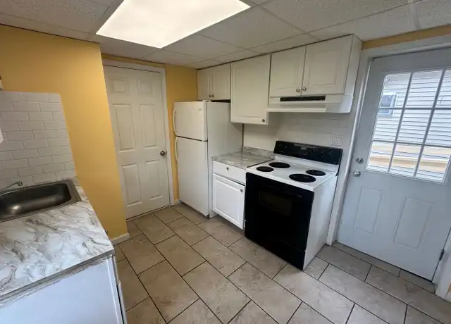 Property at 568 S Main St, Chambersburg, PA, 17201, 1 bed, 1 bath, [object Object]