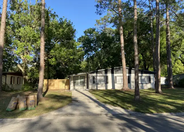 Property at 2847 NE 13th Dr, Gainesville, FL, 32609, 4 beds, 2 baths, [object Object]