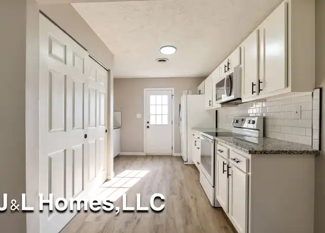 Property at 3829 Brentwood Ct, Columbus, OH, 43213, 2 beds, 1 bath, [object Object]