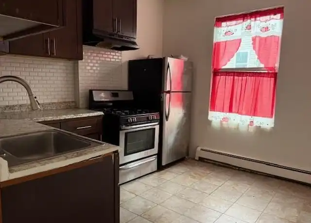 Property at 72 Martin Luther King Dr Unit 3, Jersey City, NJ, 07305, 3 beds, 1 bath, [object Object]