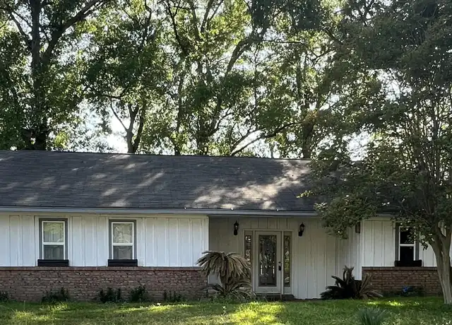 Property at 11209 Alden Cv, Gulfport, MS, 39503, 3 beds, 2 baths, [object Object]