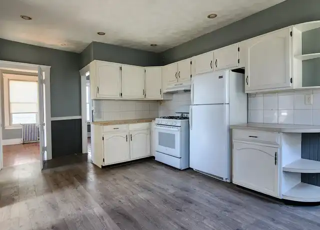 Property at 149 Pond St Unit 2, Pawtucket, RI, 02860, 3 beds, 1 bath, [object Object]