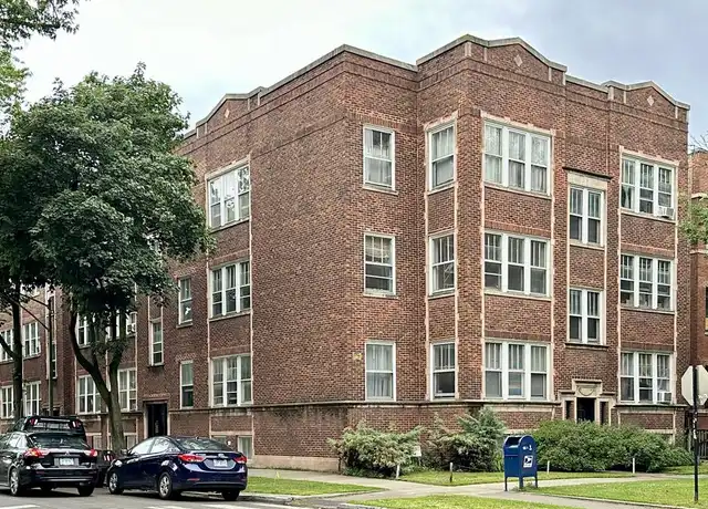 Property at 1917 W Winnemac Ave Unit 2, Chicago, IL, 60640, 2 beds, 1 bath, [object Object]