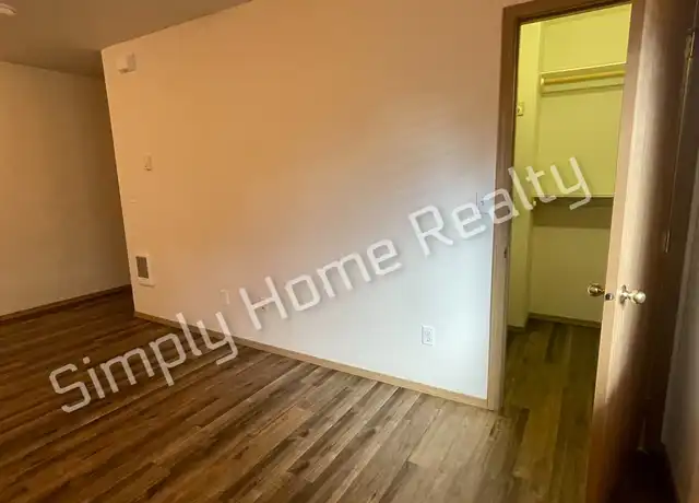 Property at 504 Bates St SE Unit B, Tumwater, WA, 98501, 1 bed, 2 baths, [object Object]