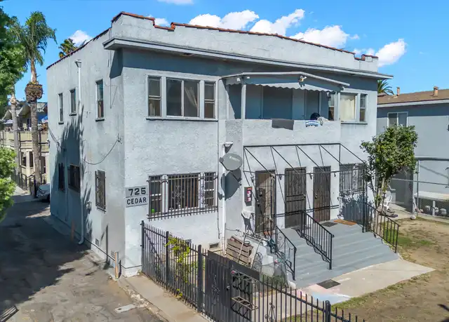 Property at 725 Cedar Ave Unit D, Long Beach, CA, 90813, 1 bed, 1 bath, [object Object]