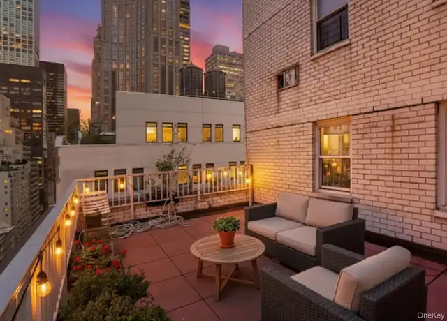 Property at 153 E 57th St Unit 20C, New York, NY, 10022, 2 beds, 2 baths, [object Object]