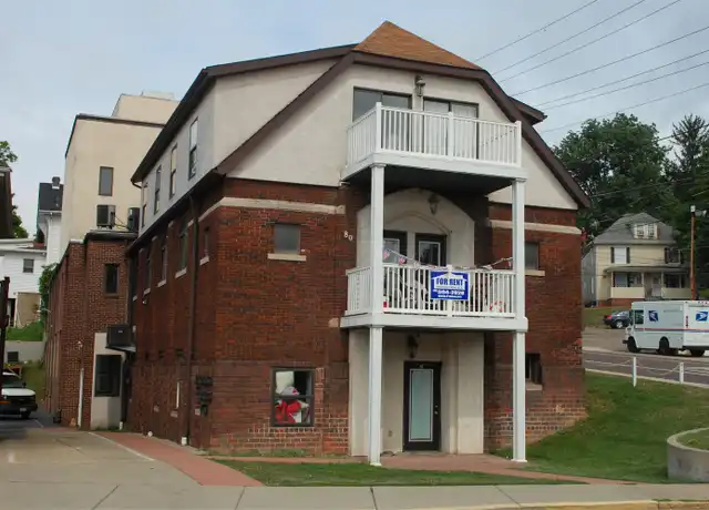 Property at 80 E State St Unit 4, Athens, OH, 45701, 3 beds, 1 bath, [object Object]