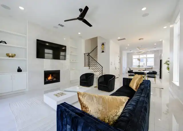 Property at 5702 Fairdale Ln Unit C, Houston, TX, 77057, 3 beds, 3.5 baths, [object Object]