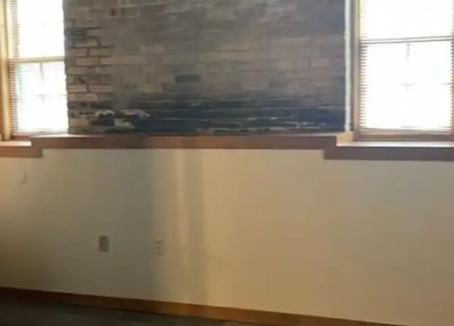 Property at 134 Main St Unit G11, Racine, WI, 53403, 2 beds, 1 bath, [object Object]