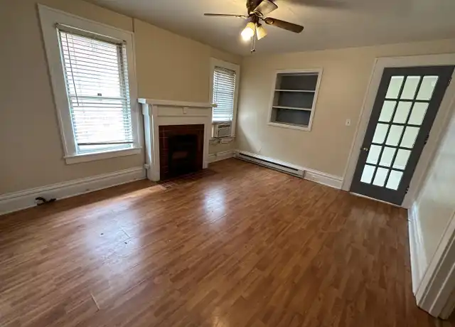 Property at 835 12th Ave Unit 3, Huntington, WV, 25701, 1 bed, 1 bath, [object Object]