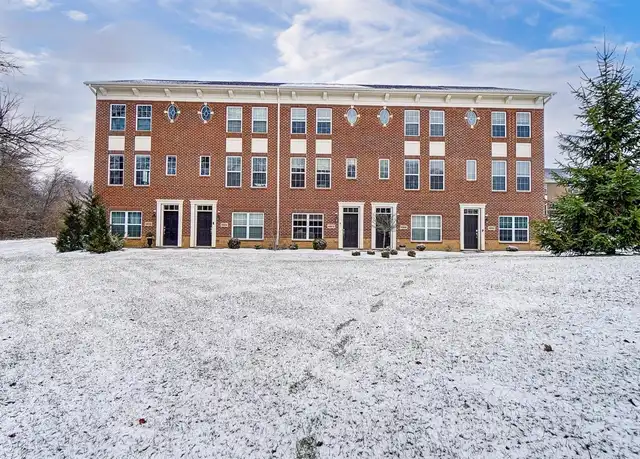 Property at 1001 Parklake Row, Springboro, OH, 45066, 2 beds, 2.5 baths, [object Object]