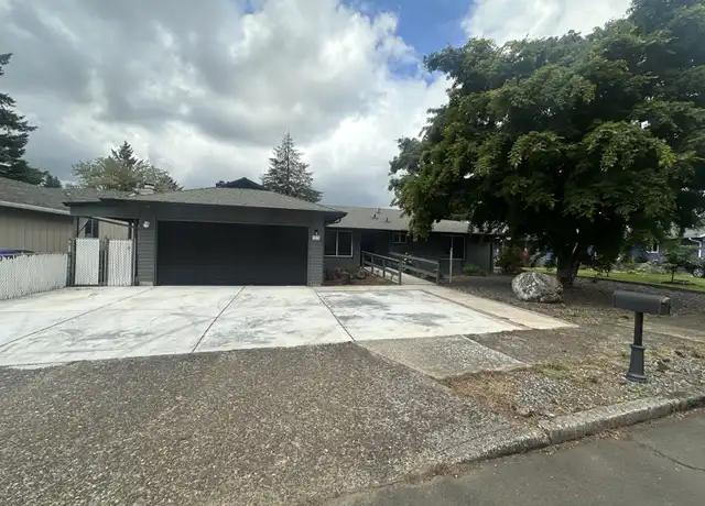 Property at 633 SE 156th Ave, Portland, OR, 97233, 5 beds, 2 baths, [object Object]
