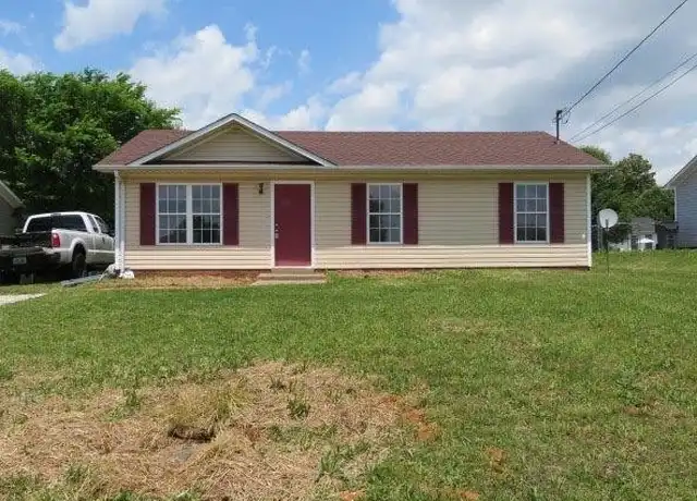 Property at 411 Eddy St, Oak Grove, KY, 42262, 3 beds, 1 bath, [object Object]