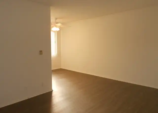 Property at 3721 Midvale Ave Unit 10, Los Angeles, CA, 90034, 2 beds, 1 bath, [object Object]