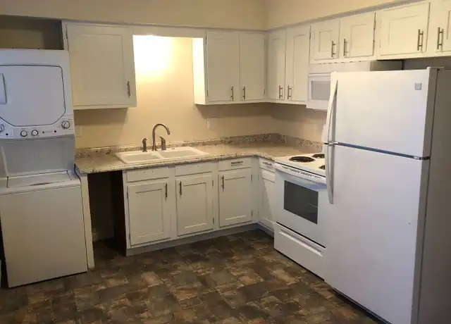 Property at 209 Martin Ct Unit B, Catlin, IL, 61817, 2 beds, 1.5 baths, [object Object]