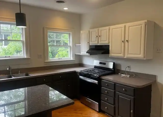 Property at 172 N Galt Ave, Louisville, KY, 40206, 3 beds, 2 baths, [object Object]