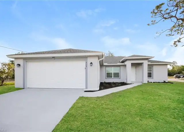 Property at 919 Rita Ave N, Lehigh Acres, FL, 33971, 3 beds, 2 baths, [object Object]