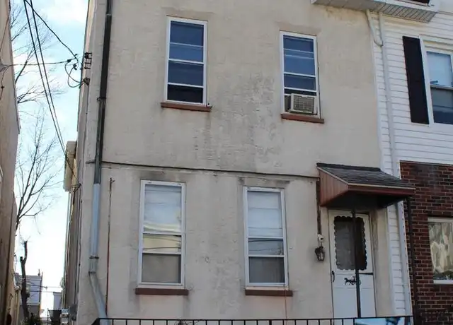 Property at 4144 Freeland Ave Unit 2, Philadelphia, PA, 19128, 2 beds, 1 bath, [object Object]