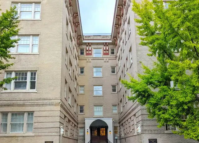 Property at 929 SW Salmon St, Portland, OR, 97205, 1 bed, 1 bath, [object Object]