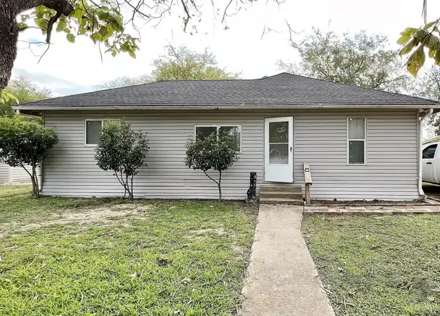Property at 213 Hope St, Italy, TX, 76651, 2 beds, 1 bath, [object Object]