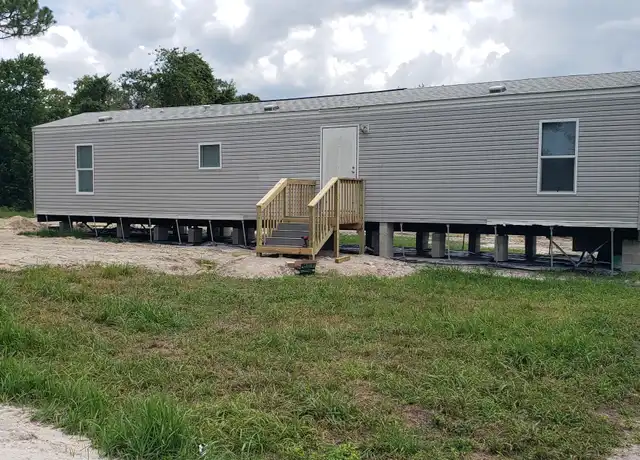 Property at 17020 Meridian Blvd, Hudson, FL, 34667, 3 beds, 2 baths, [object Object]