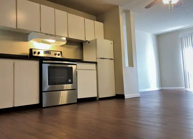 Property at 1102 Pine St NE Unit 52, Salem, OR, 97301, 1 bed, 1 bath, [object Object]