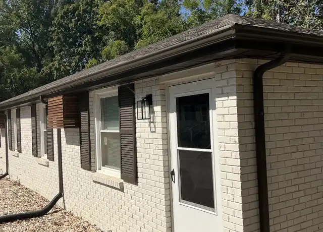 Property at 824 Central Ave Unit A, Clarksville, TN, 37040, 2 beds, 1 bath, [object Object]
