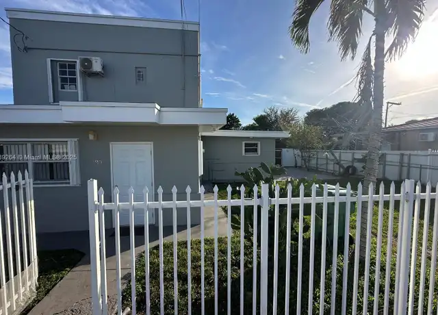 Property at 2430 NW 26th St Unit 1, Miami, FL, 33142, 0 beds, 1 bath, [object Object]