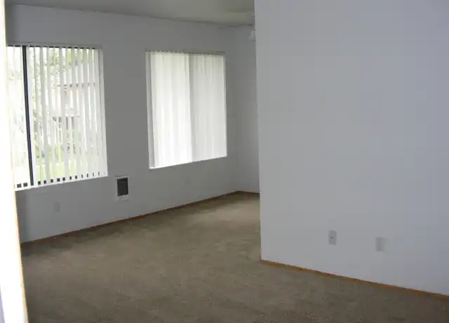 Property at Sunflower Apartments - 11547 SW 135th Ave, Tigard, OR, 97223, 1-2 bed, 1 bath, [object Object]