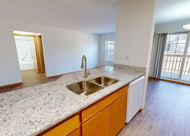 Property at Rosoto Villa - 1901 Desoto St, Saint Paul, MN, 55117, 1-2 bed, 1 bath, [object Object]