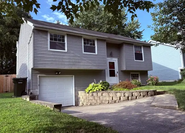 Property at 7309 Schoolcraft Ln, Columbus, OH, 43235, 3 beds, 2 baths, [object Object]