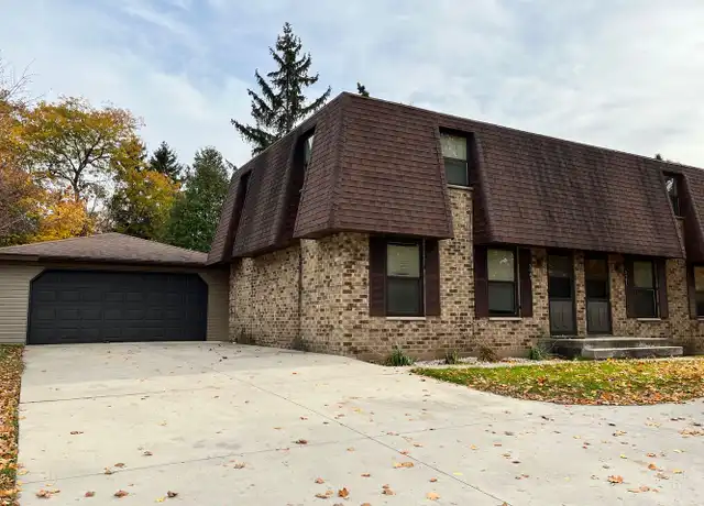 Property at 3105 Riverside Dr, Green Bay, WI, 54301, 2 beds, 1.5 baths, [object Object]