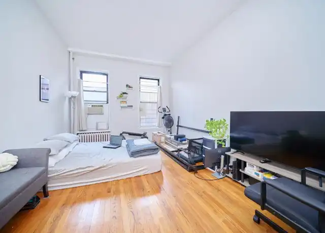 Property at 331 W 43rd St, New York, NY, 10036, 0 beds, 1 bath, [object Object]